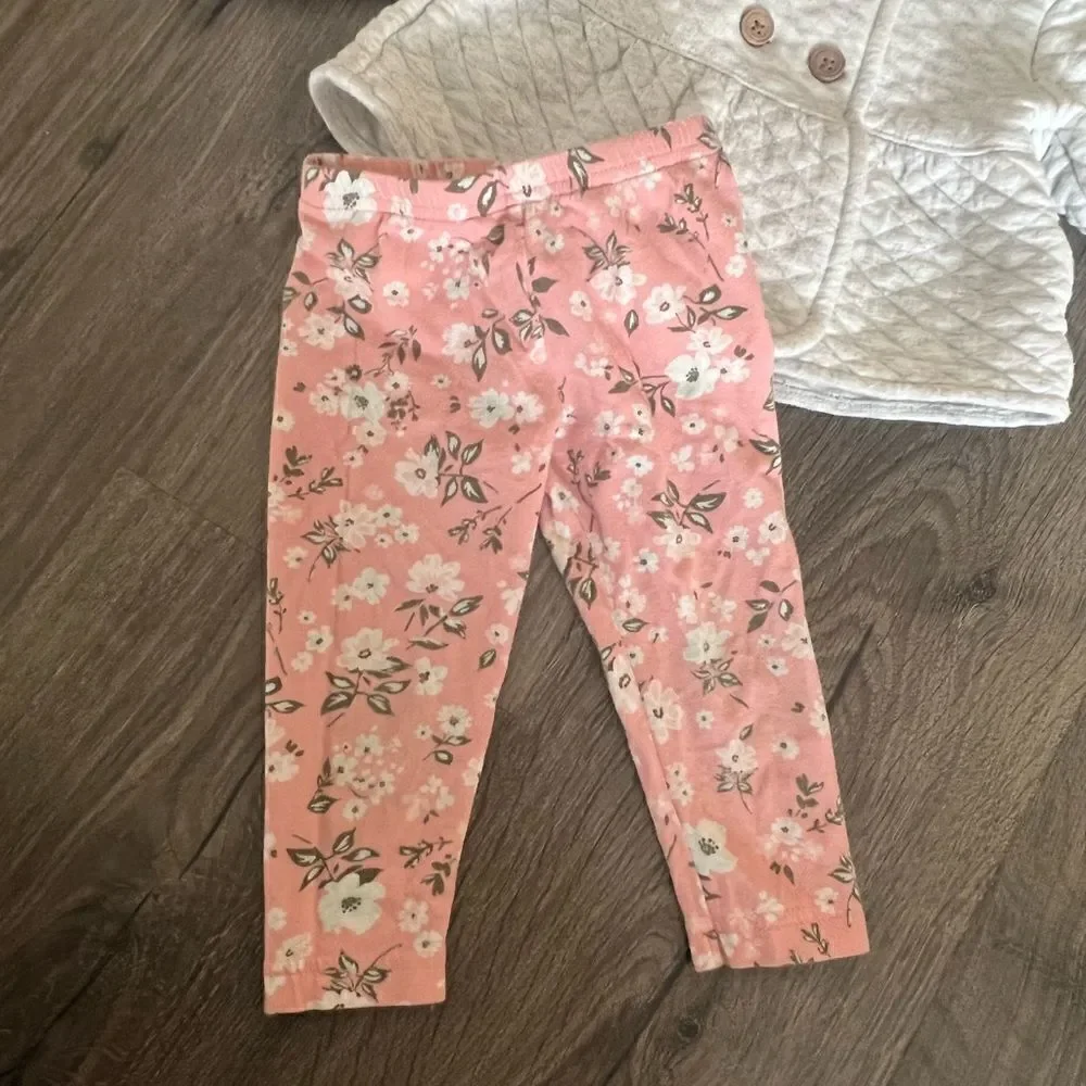 Carters 2-piece Girl Baby set size 9 months